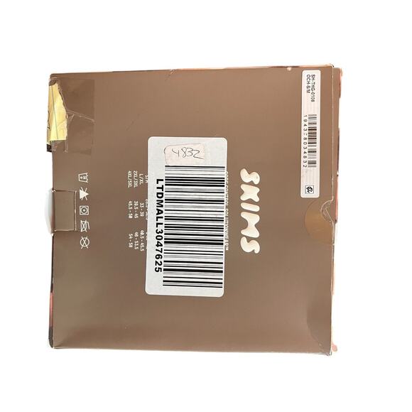 NWT SKIMS core control high-waisted thong. Shapewear underwear, clay, size S/M - Picture 5 of 6